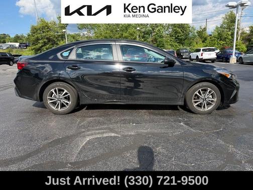 Aurora Black 2023 Kia Forte LXS