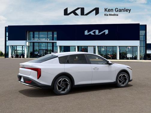 Snow White Pearl 2026 Kia K4 EX