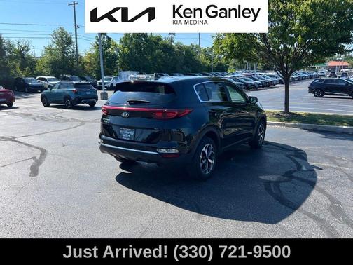 Black Cherry 2021 Kia Sportage LX