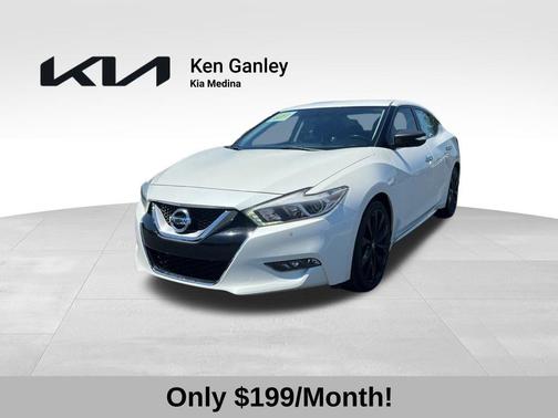 White 2017 Nissan Maxima 3.5 SR
