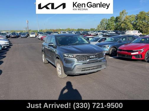 2023 Kia Sorento LX