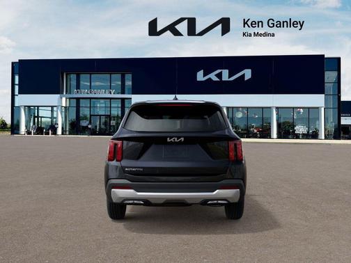 2025 Kia Sorento LX