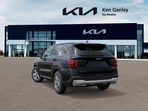 2025 Kia Sorento LX