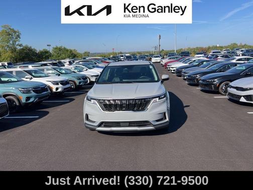 2024 Kia Carnival EX