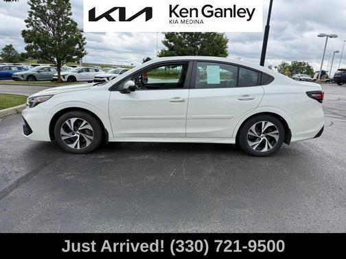Crystal White Pearl 2024 Subaru Legacy Premium
