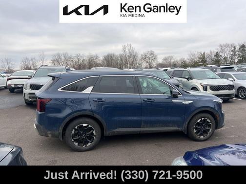 2025 Kia Sorento S
