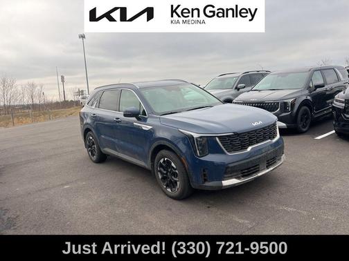 2025 Kia Sorento S