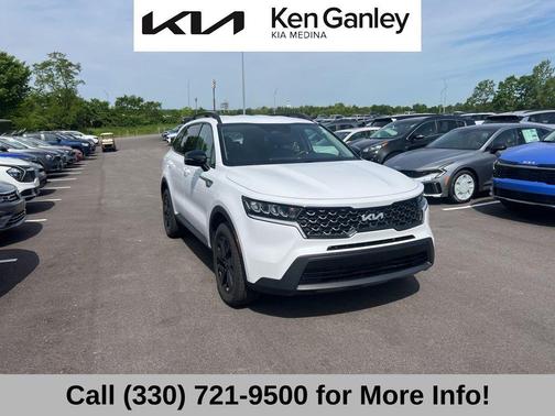 Glacial White Pearl 2022 Kia Sorento S