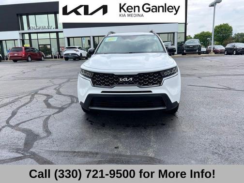 Glacial White Pearl 2022 Kia Sorento S
