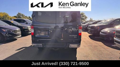 2018 Nissan NV Passenger NV3500 HD SV V6/SV V8