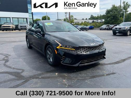 Ebony Black 2022 Kia K5 LX
