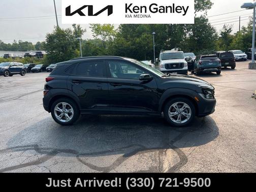 Abyss Black Pearl 2023 Hyundai KONA SEL