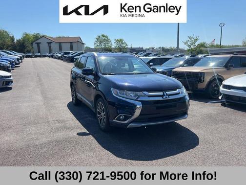 Cosmic Blue Metallic 2016 Mitsubishi Outlander GT