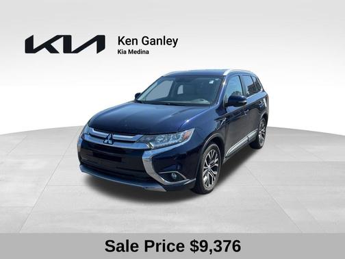 Cosmic Blue Metallic 2016 Mitsubishi Outlander GT