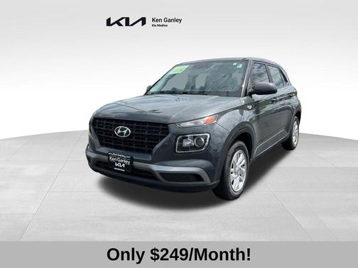 Gray 2023 Hyundai VENUE SE