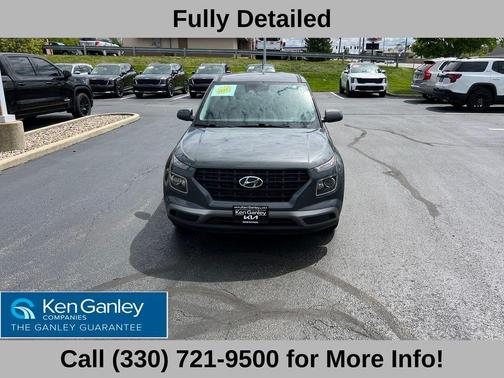 Gray 2023 Hyundai VENUE SE