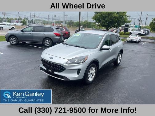 2020 Ford Escape SE