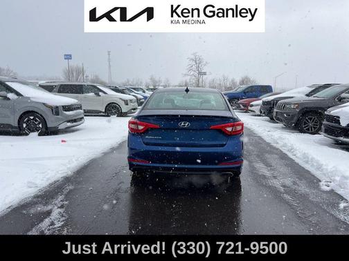 2017 Hyundai SONATA SE