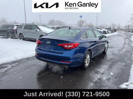 2017 Hyundai SONATA SE