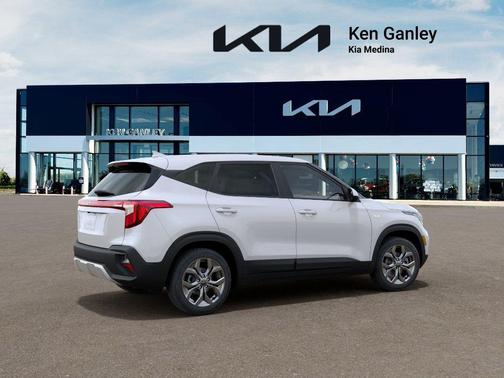 Snow White Pearl 2026 Kia Seltos LX