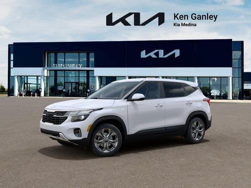 Snow White Pearl 2026 Kia Seltos LX