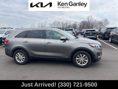 2016 Kia Sorento LX