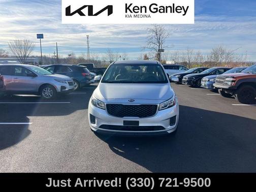2017 Kia Sedona L