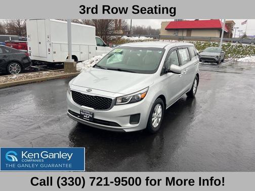 2017 Kia Sedona L