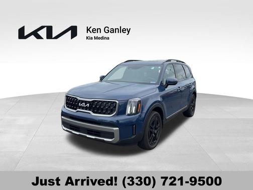 Midnight Black 2023 Kia Telluride EX X-Line