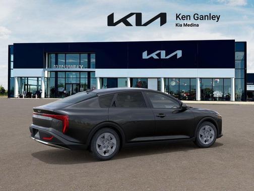 2025 Kia K4 LX