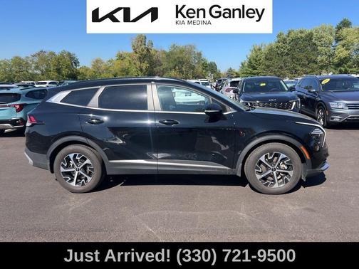 2025 Kia Sportage EX