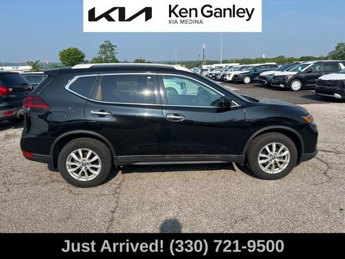 2018 Nissan Rogue SV