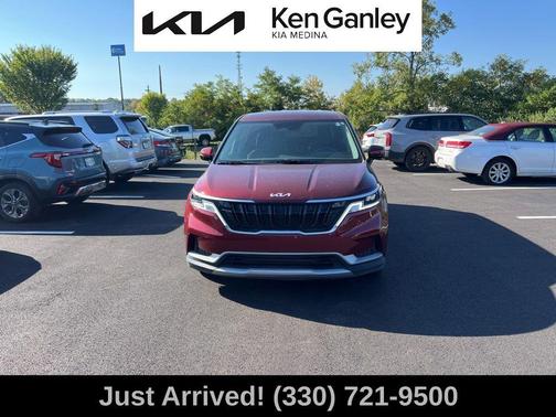 2024 Kia Carnival LX