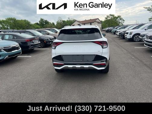 Glacial White Pearl 2024 Kia Sportage SX-Prestige