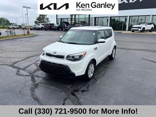 Clear White 2016 Kia Soul Base