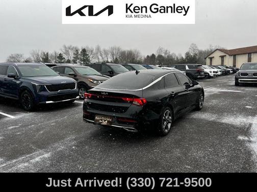 2023 Kia K5 EX
