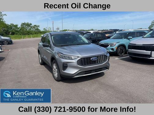 Cinnabar Red Metallic 2023 Ford Escape Active