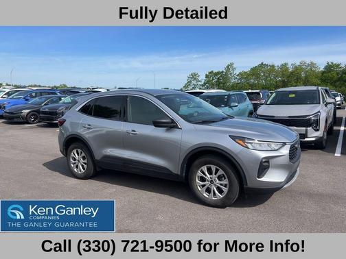 Cinnabar Red Metallic 2023 Ford Escape Active