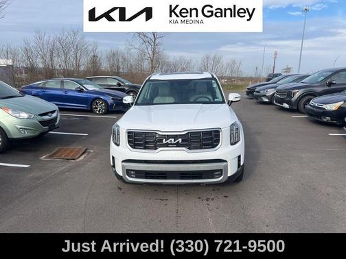 Glacial White Pearl 2023 Kia Telluride SX