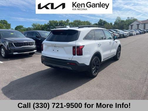 Glacial White Pearl 2023 Kia Sorento X-Line S
