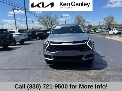 Everlasting Silver 2024 Kia Sportage EX