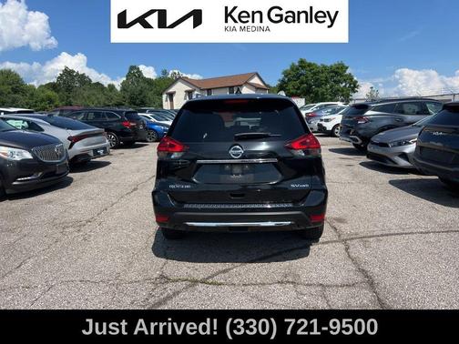 2018 Nissan Rogue SV