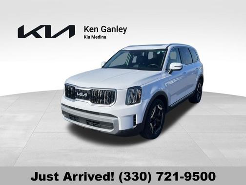 Glacial White Pearl 2023 Kia Telluride EX
