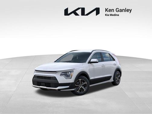 Snow White Pearl 2026 Kia Niro EX