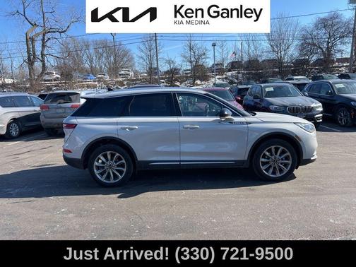 2022 Lincoln Corsair Standard