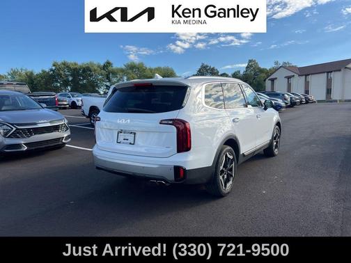 2023 Kia Telluride S