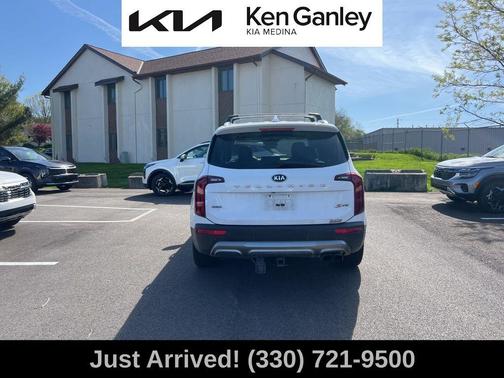 Glacial White Pearl 2021 Kia Telluride S