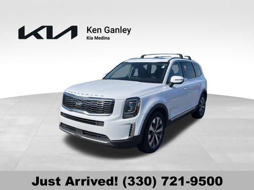 Glacial White Pearl 2021 Kia Telluride S