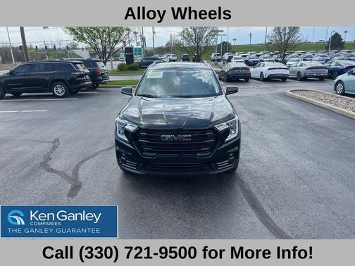 Ebony Twilight Metallic 2023 GMC Terrain SLT