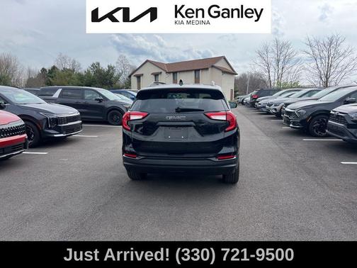 2023 GMC Terrain SLT